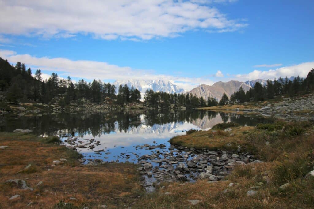 De mooiste Italiaanse meren 11 Lago dArpy Valle daosta 1