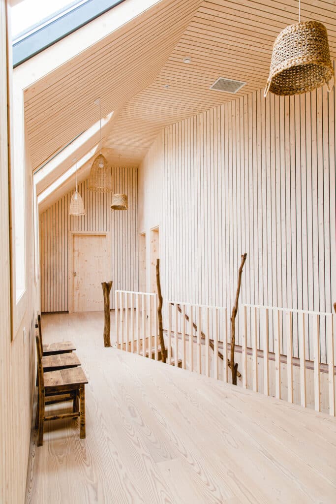 Duurzaam overnachten: de mooiste (en eerlijkste) plekjes in de natuur 2 The Nest - Alvados - Portugal - gang