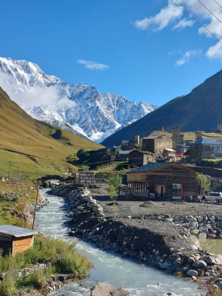 Sneeuw in de bergen - Ushguli