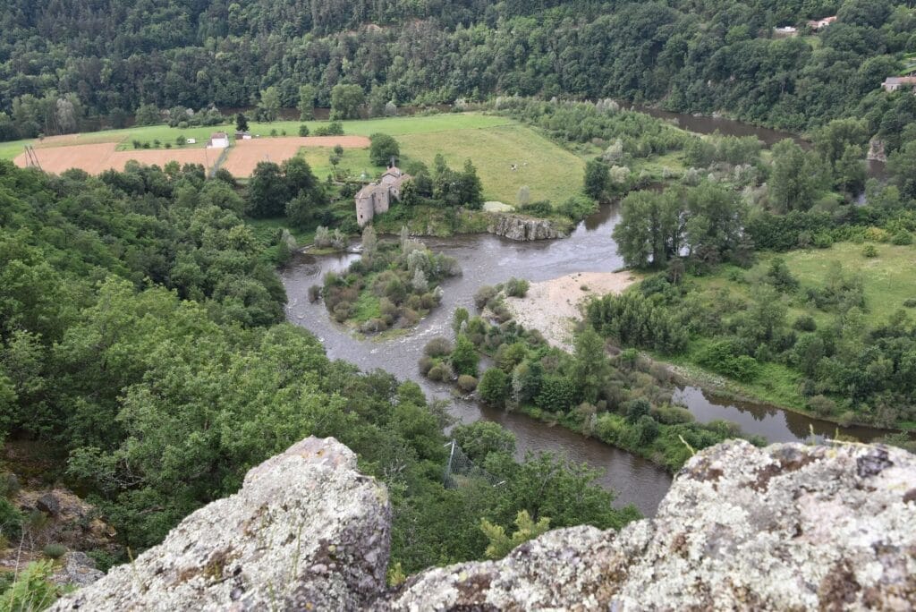 Auvergne - haute loire - uitzicht vanaf rots