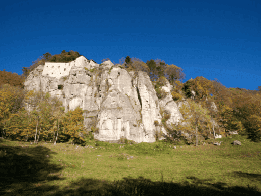 Via di Francesco - La Verna klooster op klif