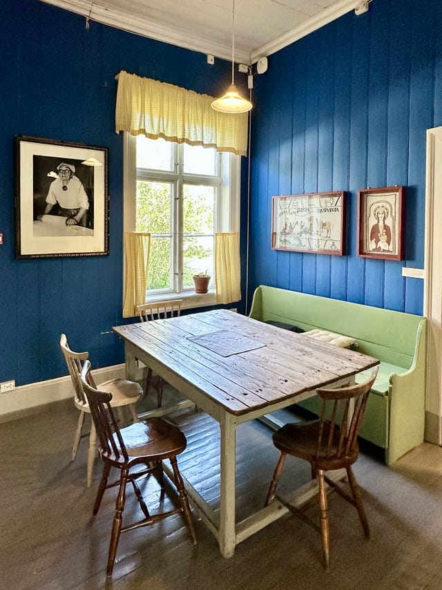 keuken in de villa waarin het vrouwemuseum in Kongvinger is gevestigd.  www.kvinnemuseet.no.