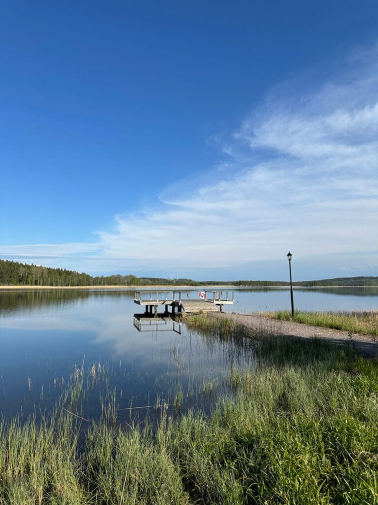 Steiger bij het meer van Hotel Dömle Herrgård.
