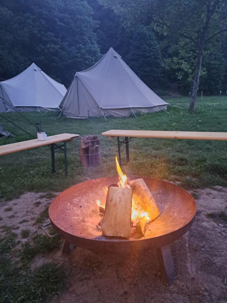 Packraften camping - kampvuur
