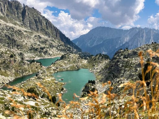 Vanaf Port Ratera zicht op Estany de la Munyidera - Estany dels Barbs - Estany Amitges de Ratera 2