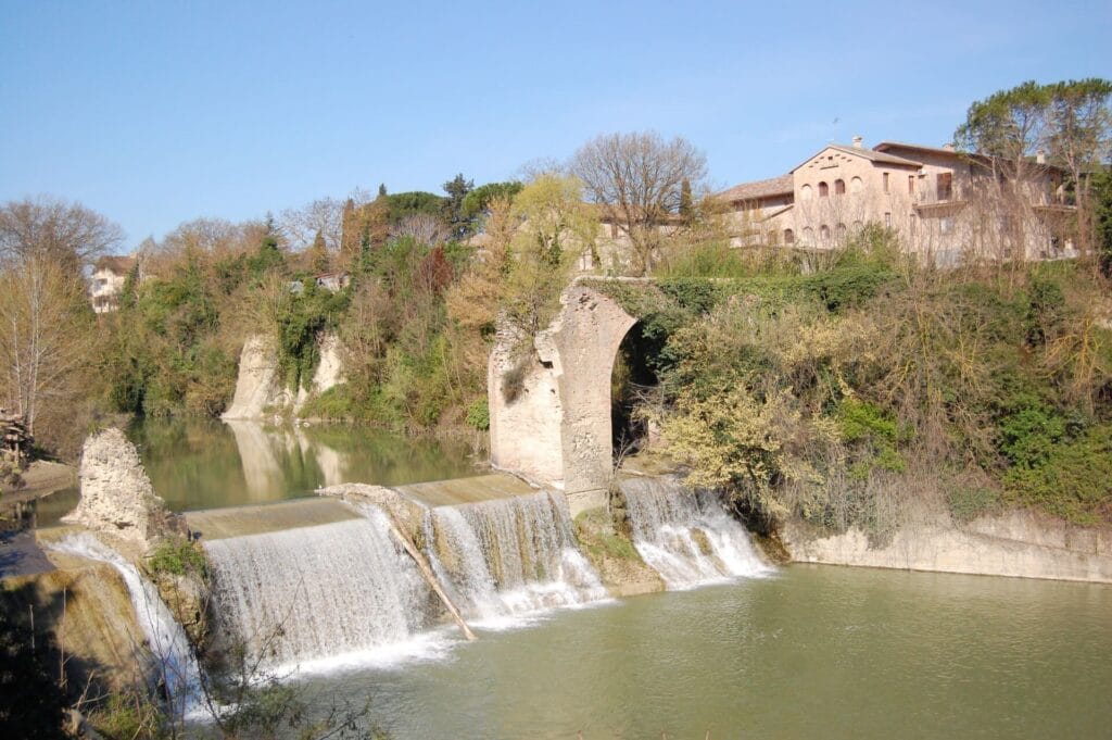 Le Marche - waterval Vallefoglia