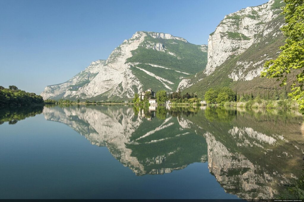 Toblino castel en Lago di Toblino - Valle dei laghi - Alessandro Gruzza