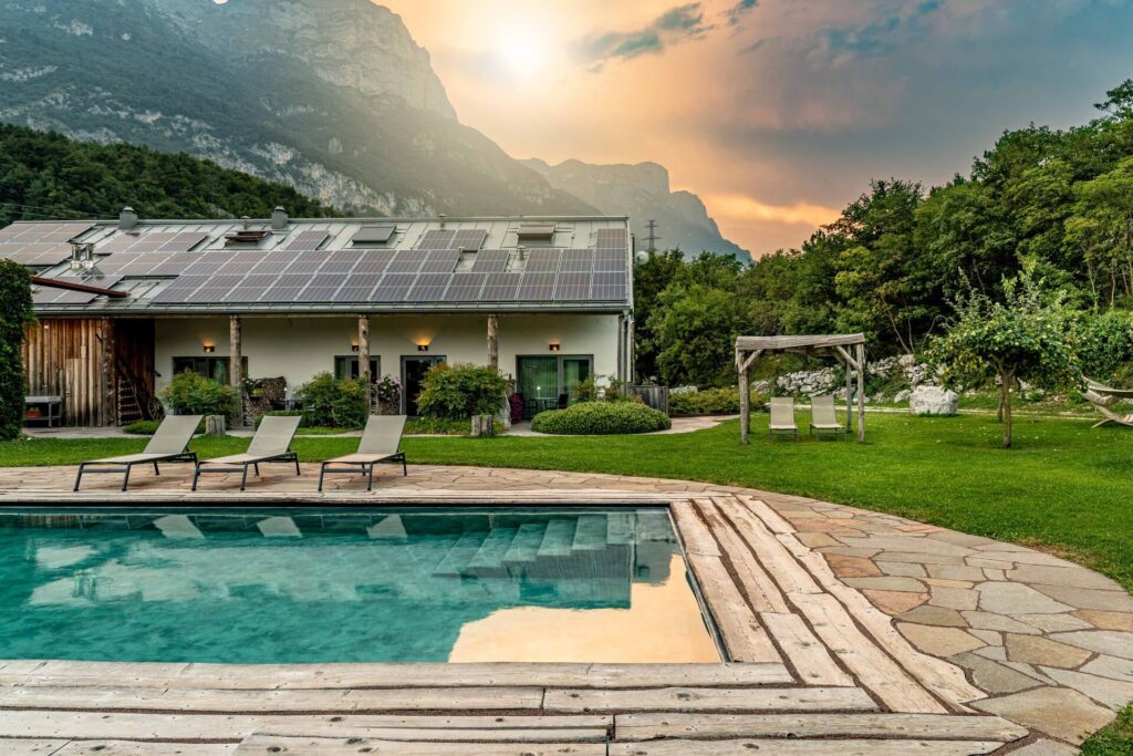 Agritur La Dolce Mela - voorzijde met zwembad