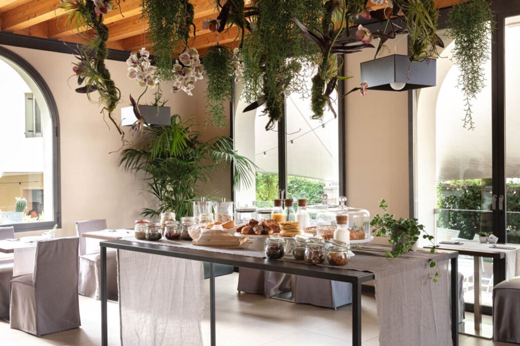 Veneto: een reis door vergeten bergdorpen 15 Sweet hotel - ontbijtbuffet