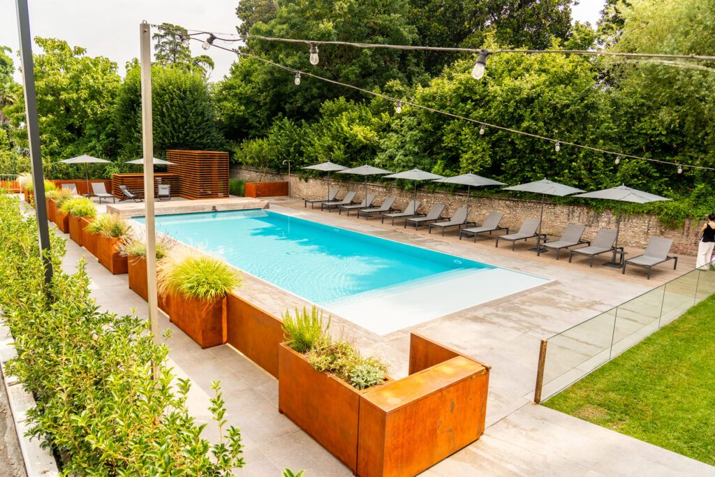 Veneto: een reis door vergeten bergdorpen 13 Sweet hotel - zwembad