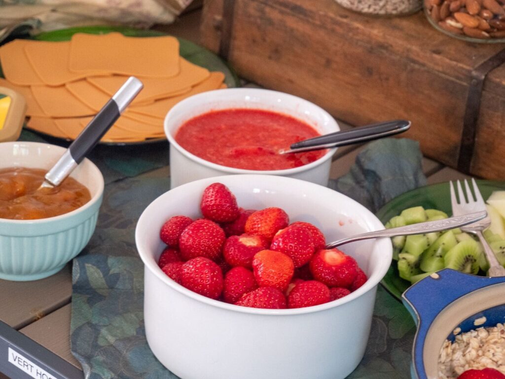 Meretes garden - aardbeien ontbijt