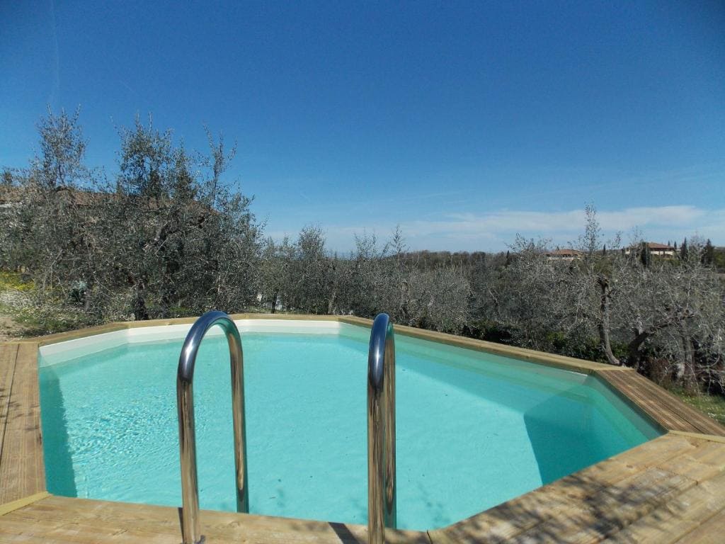 Pieve di Campoli - zwembad met trapje