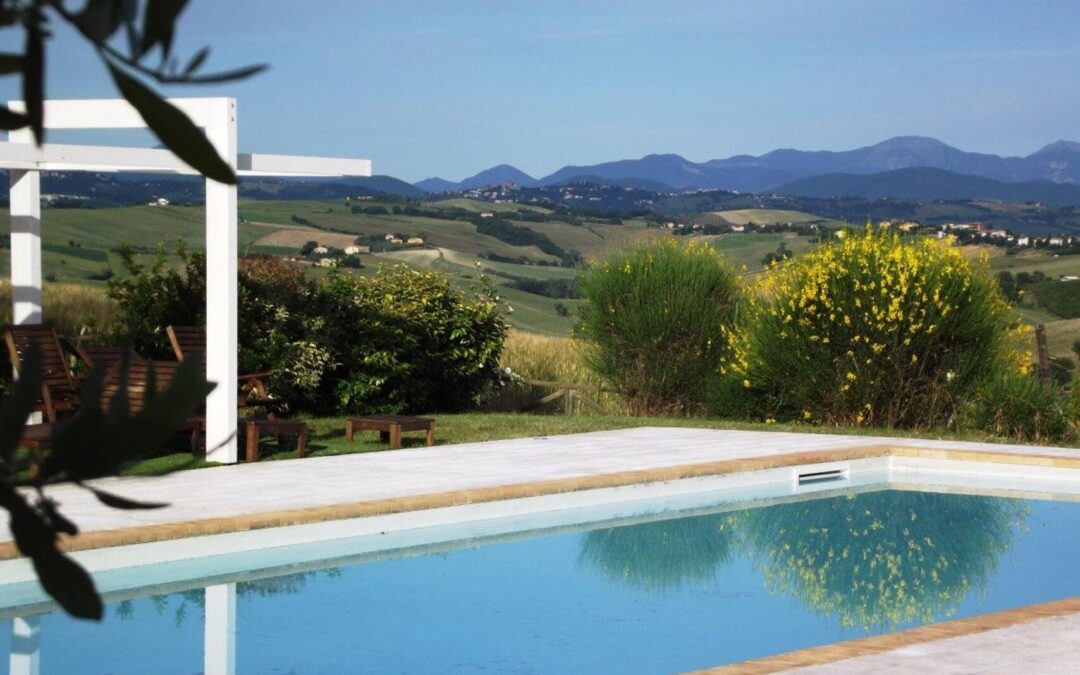 Tenuta San Marcello - zwembad met brem