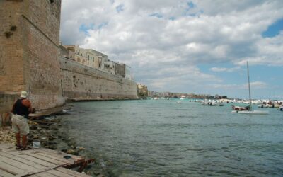 Otranto & omgeving: pijnbomen, turquoise baaien en de geheimzinnige Alimini-meren