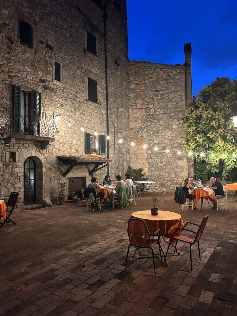 Casa del Chiodo - terras - avond