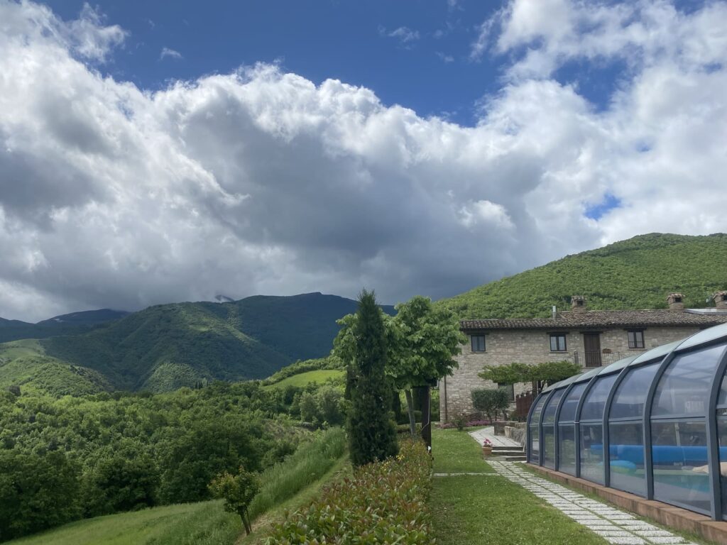 Villa Colticciola - zwembad en bergen