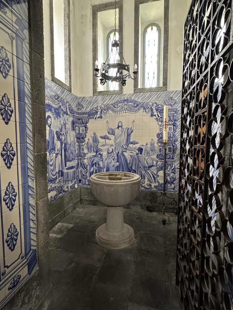 São Miguel Azoren, Portugal 18 Igreja de Santa Ana parochiekerk van Furnas tiles