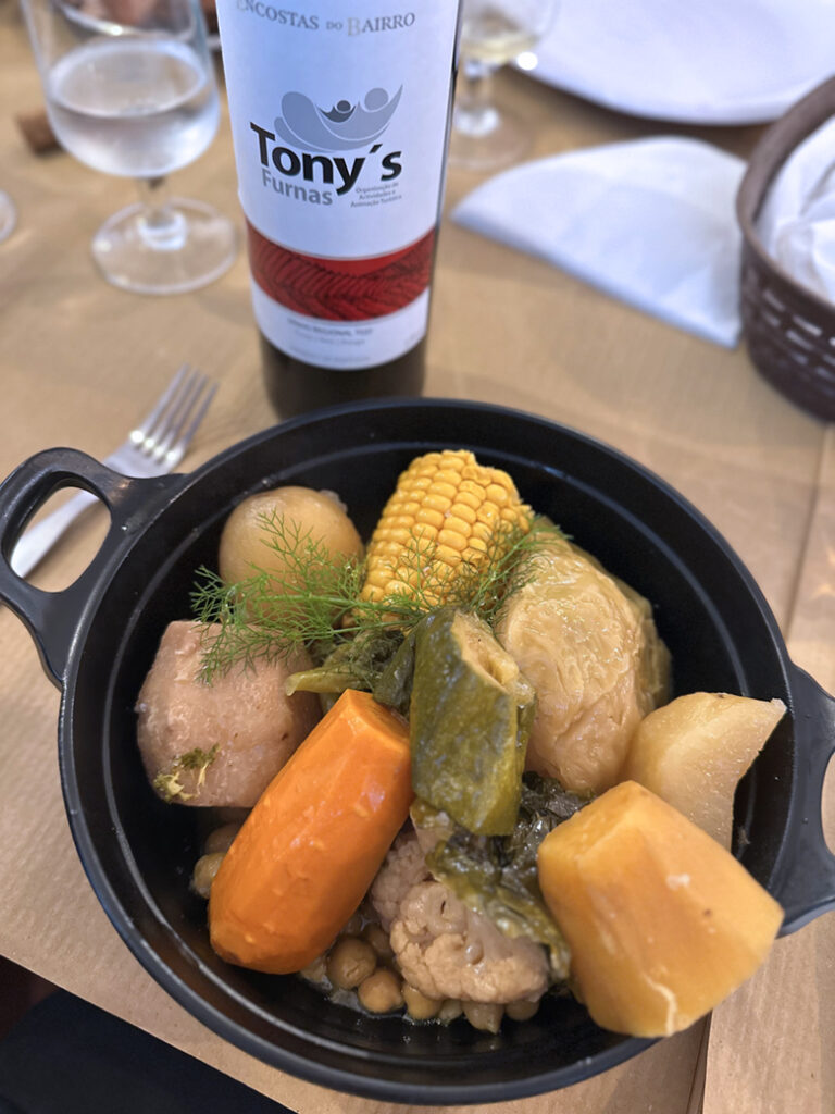 São Miguel Azoren, Portugal 17 Tonys restaurant Cozido