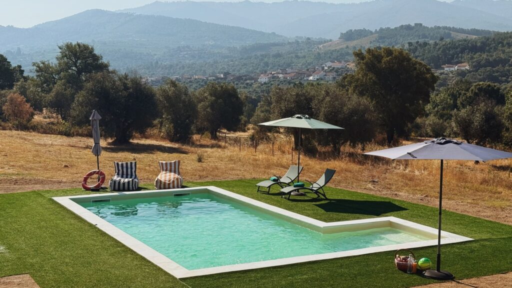 Terras do Selvado - zwembad en parasols