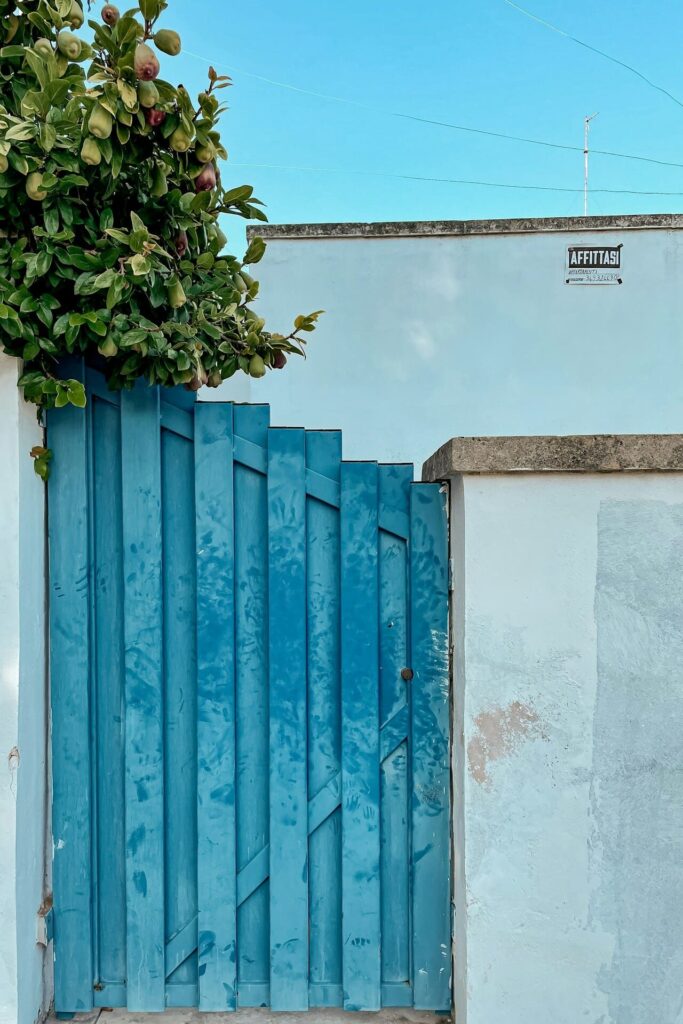 Torre dell'Orso - deur huis blauw