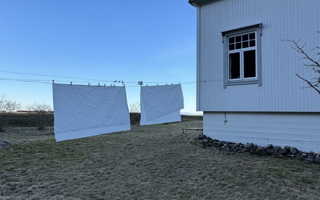 Villa Lofoten - farmhouse - witte was