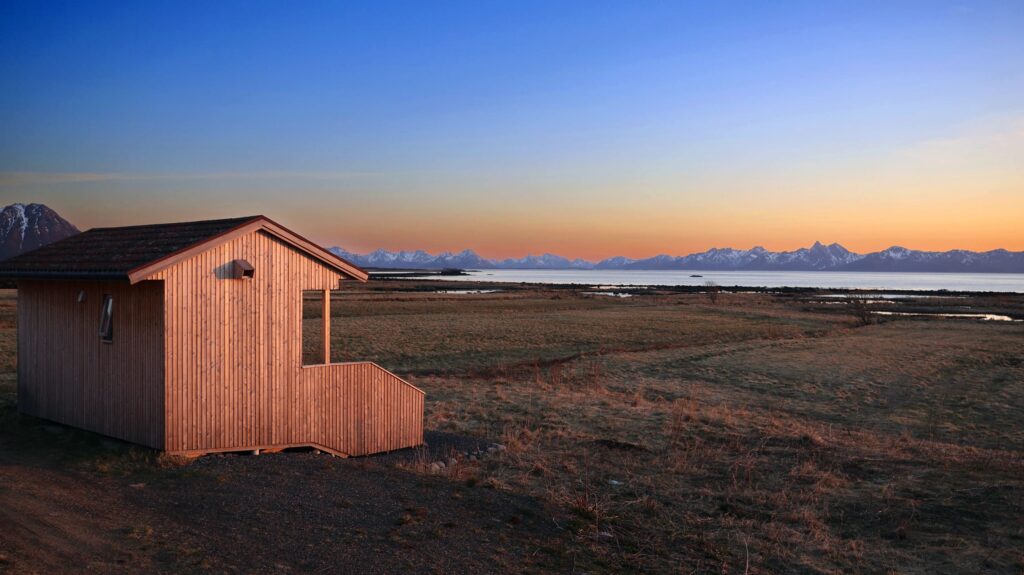 Vesteralen - tiny house Marmelkroken - ondergaande zon