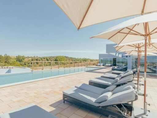 Sleep & Nature - ligbedden bij zwembad