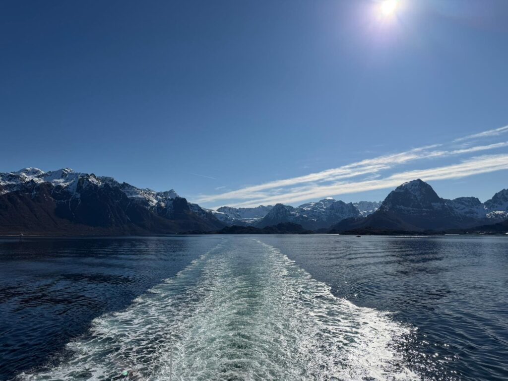 Lofoten - vesteralen ferry Fiskebøl naar Melbu