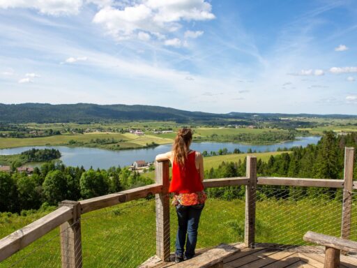 haut jura - uitzicht meer - salome robin - jura tourisme