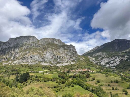 Camino Lebaniego - Picos de Europa in Cabanes