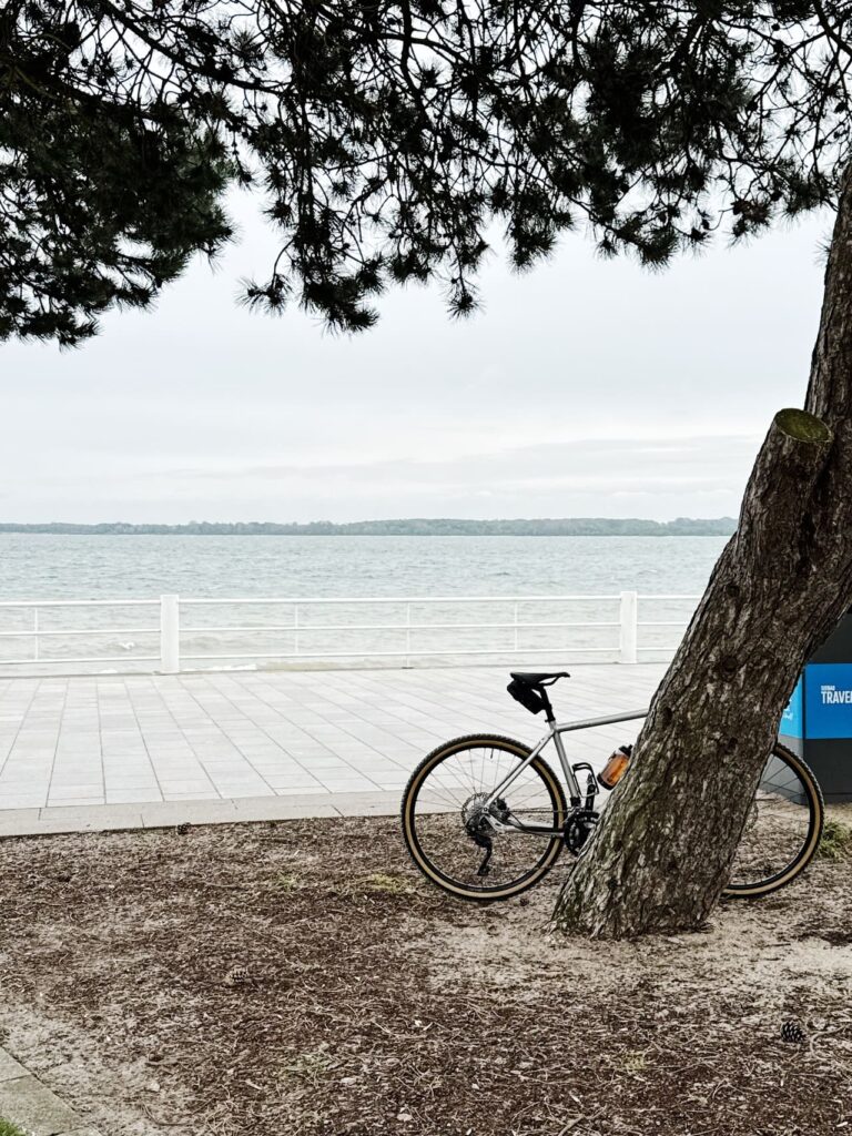 Stedentrip Lübeck & Travemünde: van Hanzestad naar de Amazone van het Noorden 24 Travemunde -fiets