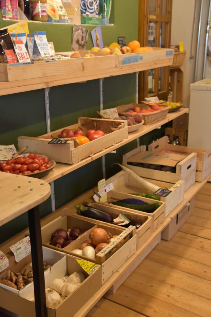 Intragna - winkeltje avanti avanti - groente fruit
