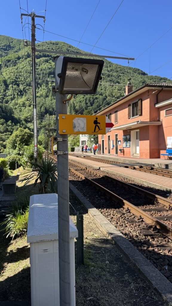 Intragna station