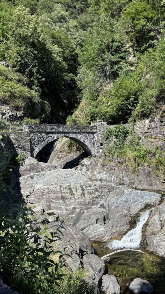 Valle maggia - brug Gordevio