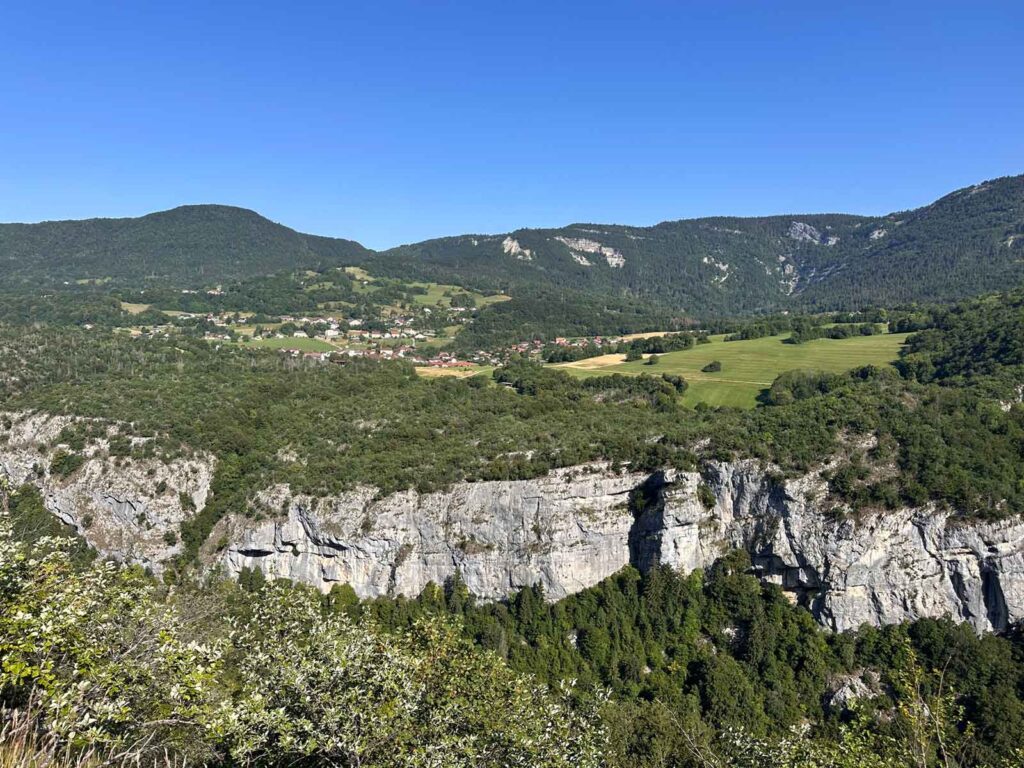 Jura: waar kalksteen, kaas en kunst samenkomen 28 Uitzicht Jura