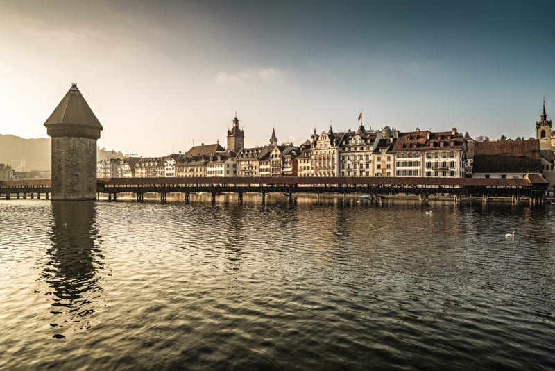 Luzern - kapelbrug rivier reuss