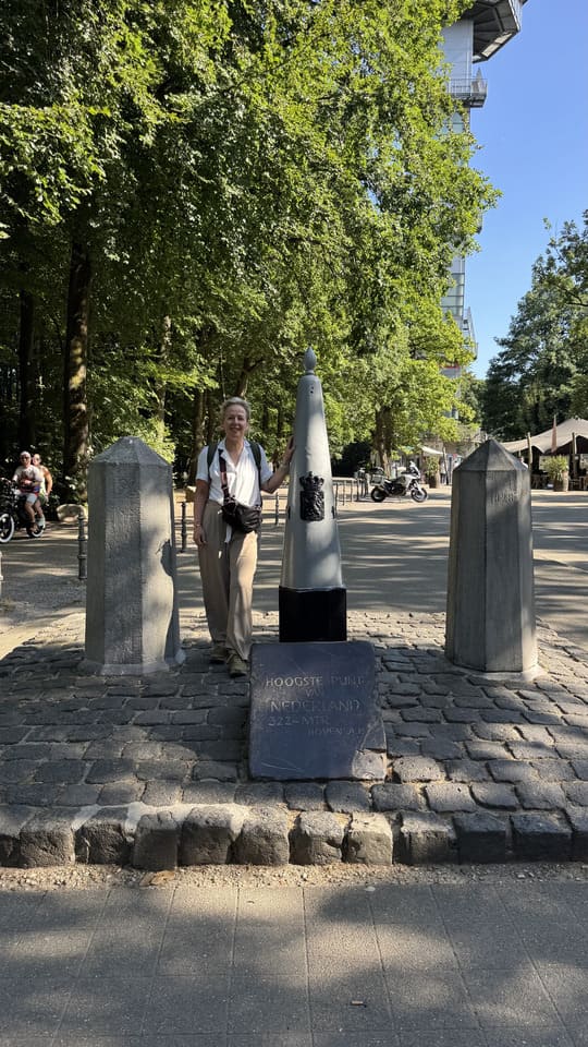 Groen Aken: citytrip met bos, biotuin en Karel de Grote 30 Aken - drielandenpunt - hoogste punt nederland