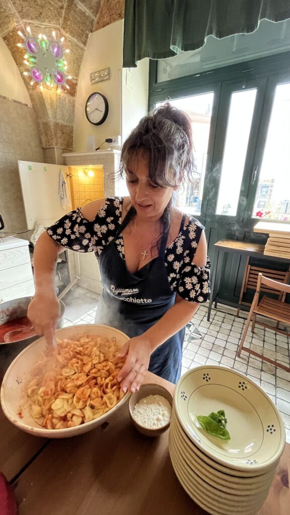 Puglia - Pasta Chef Rosaria during a cooking workshop
