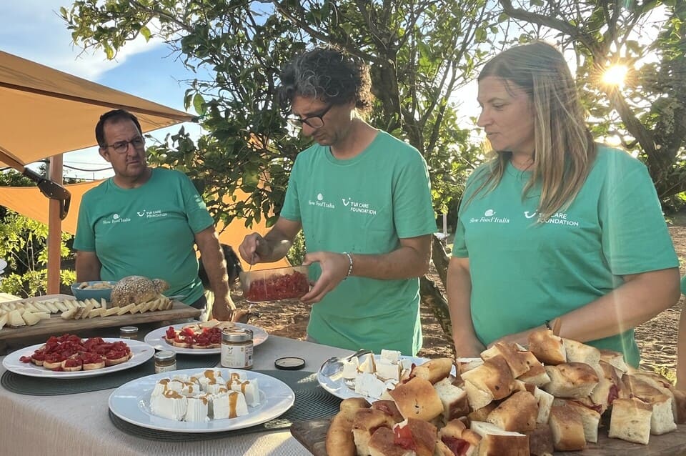 Proeverij op citrusfarm van Annalisa