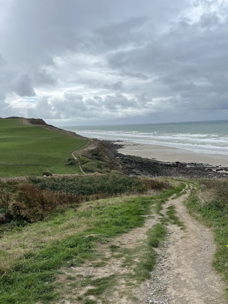 Boulogne-sur-Mer richting Plage Equiven - kustpad