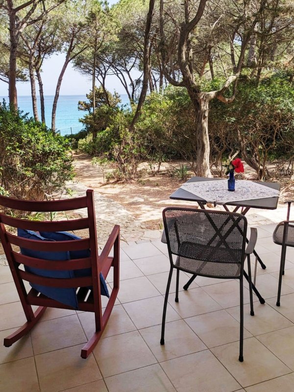 I Liberotti - Sardinie - Ginepro - uitzicht zee