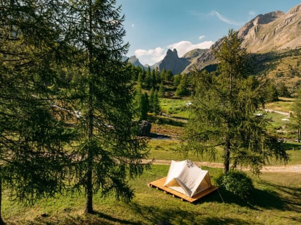Camping Mistral_Valle Maira_tent met uitzicht op bergen